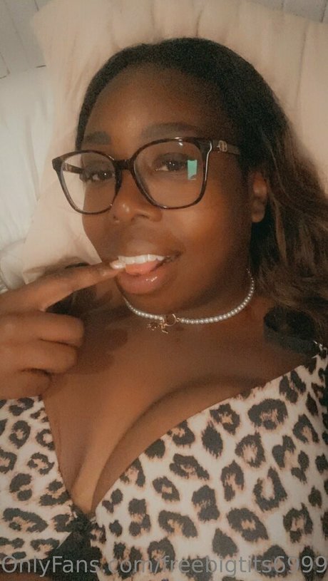 amateur pussy onlyfans pornographic pics