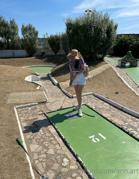 ann art model naked pictures