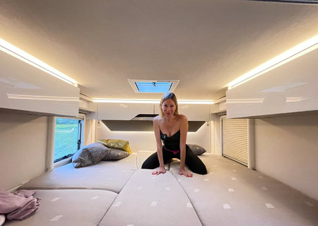 black threesome onlyfans top image