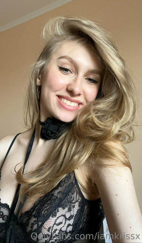 iamkrissx model nude gallery