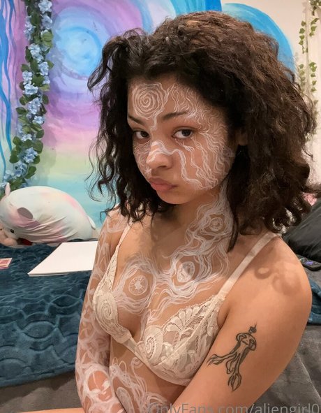 aliengirl0 star nude galleries