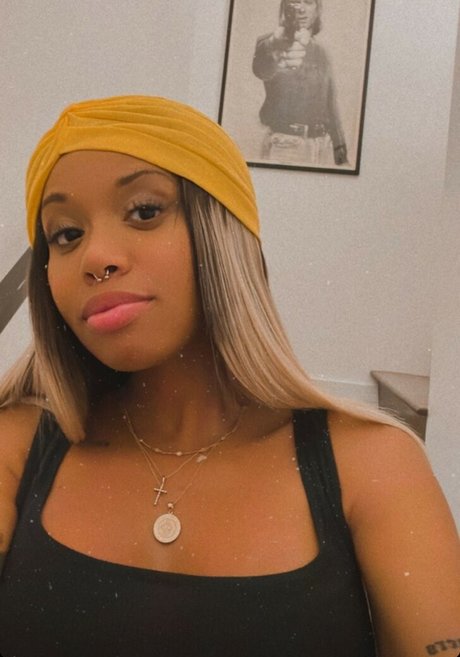 lesbian ass onlyfans hot sexy archive