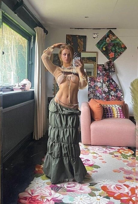 curvy kitty onlyfans hd images