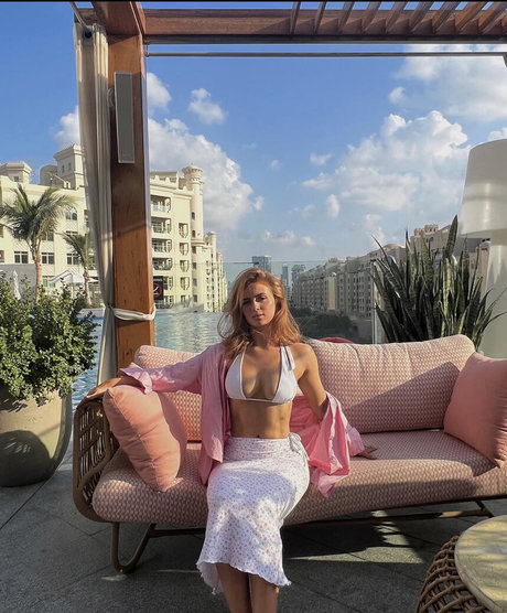 Maisie Smith pornstar naked galleries