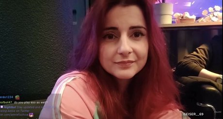 AnnieFuchsia top model images