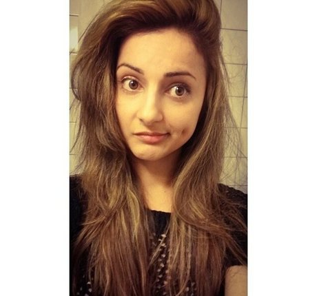 AnnieFuchsia pornstar art picture