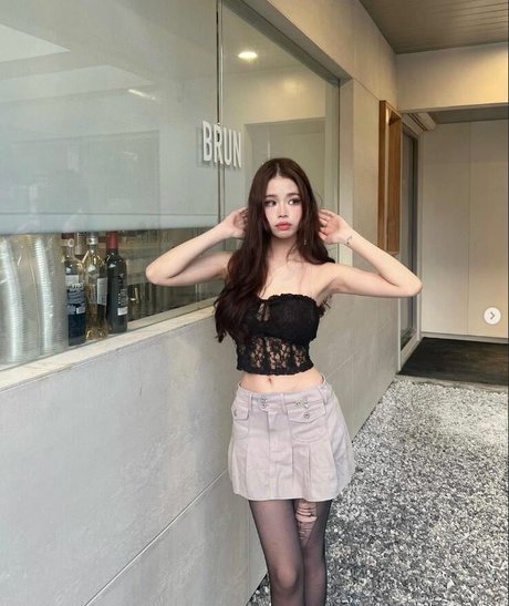 amberrllo pornstar nude pics