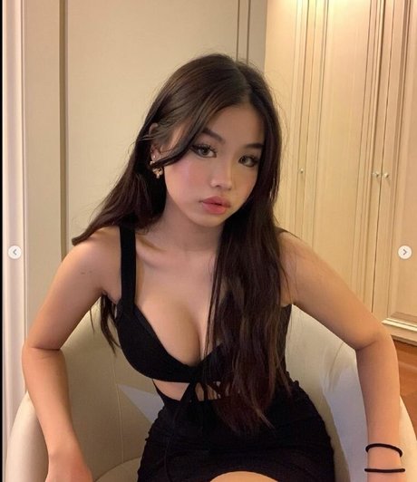 amberrllo star beautiful galleries