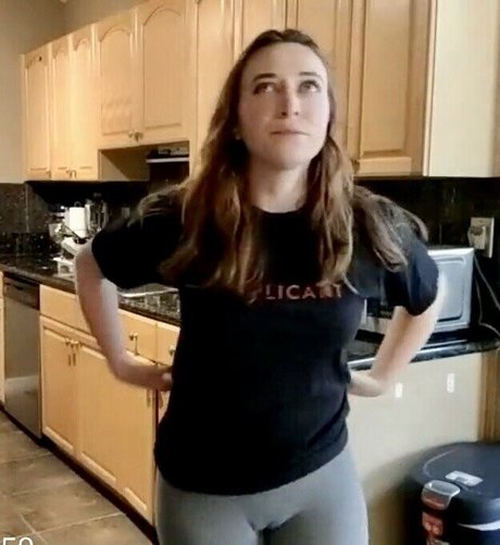 Ayytrae nudes model archive