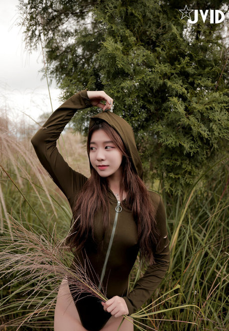 caroline jvid xxx model img