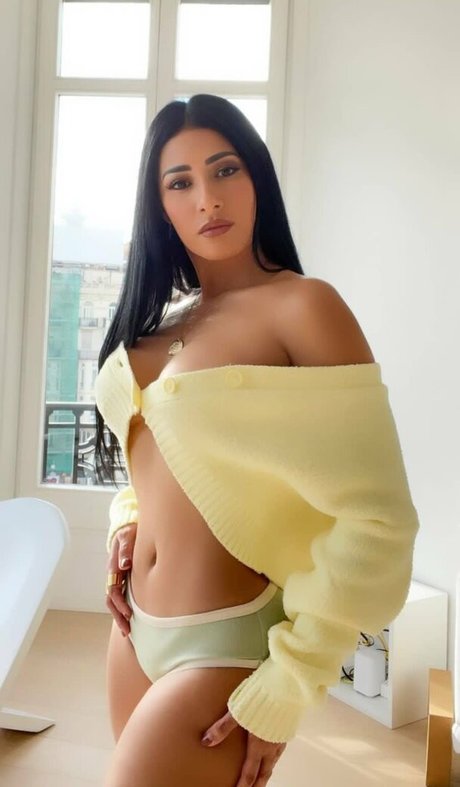 Simaria pretty actress gallery