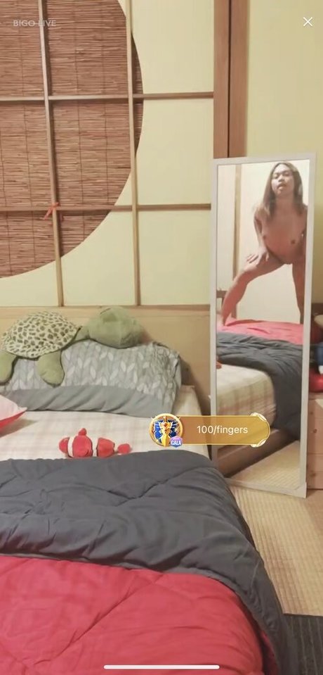 40 years old onlyfans pornographic photo