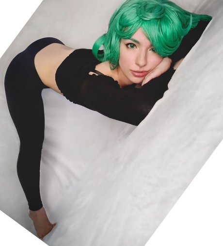 Faye Tan sexy actress gallery