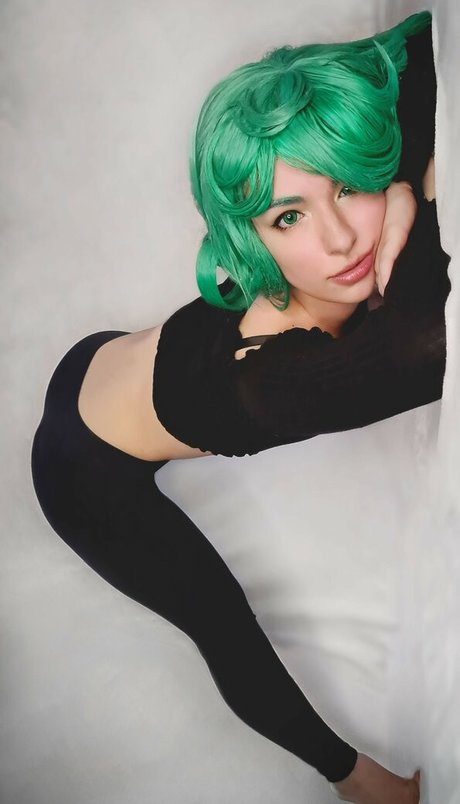 Faye Tan sexy model photos