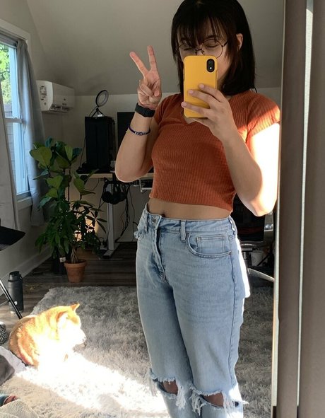 glasses gf hot actress archive