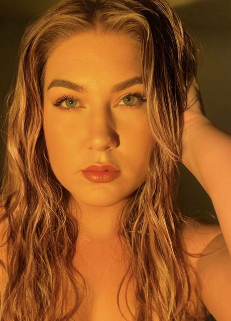 Honeypaige exclusive pornstar photos