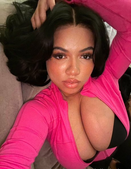 thick blonde onlyfans nice pic