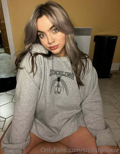 petite asian onlyfans pretty image