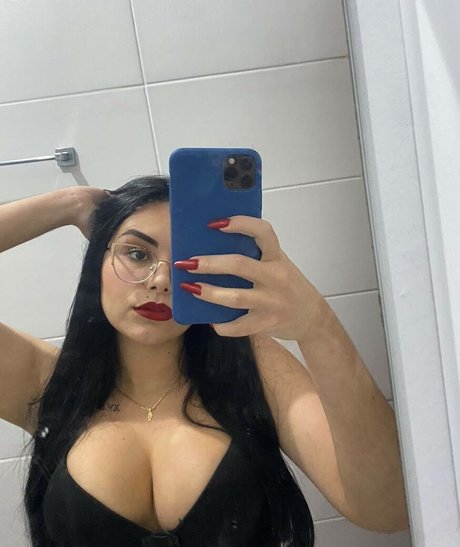 Carol Silveira actress img