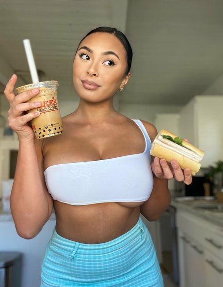 lindavo model nudes images