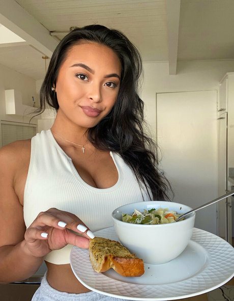 lindavo adult actress galleries