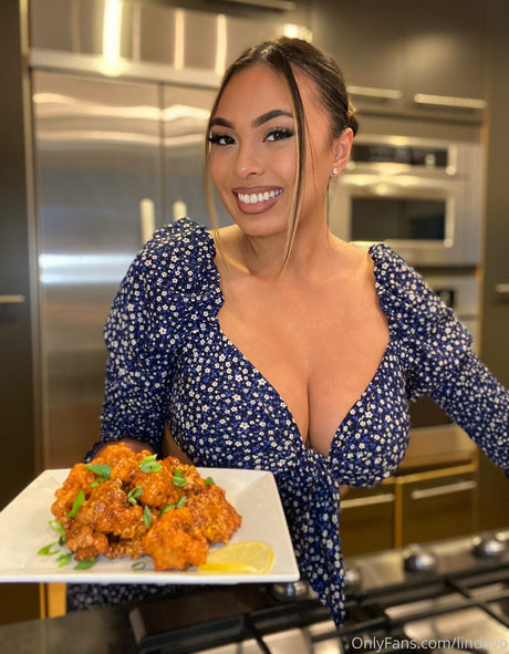 lindavo pornstar art archive