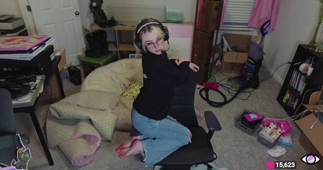 Adrianah Lee star sex pictures