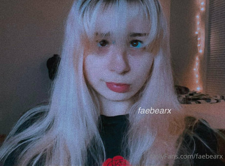 faebearx star nude image