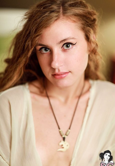 Psychi nude star archive