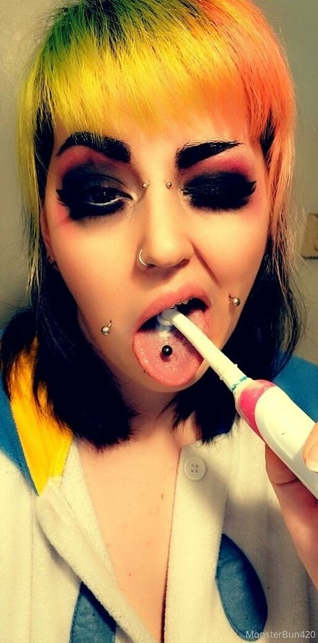 monsterbun42 pornstar nudes archive