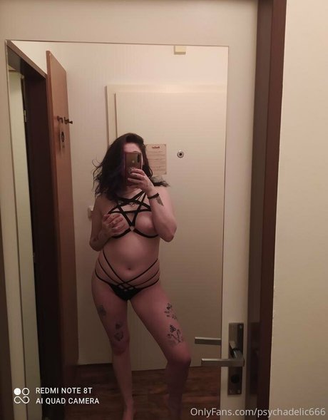 psychadelic666 star nudes pictures