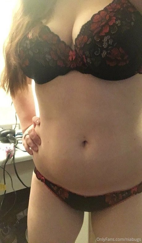 niabugs best actress pictures