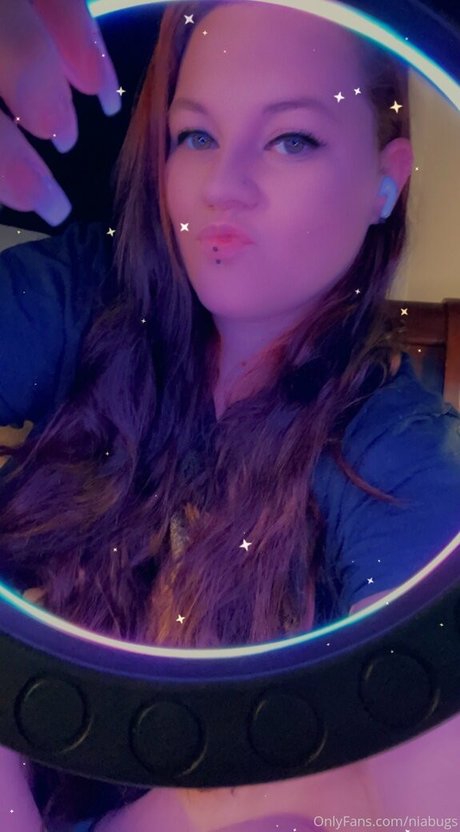 tattooed shemale onlyfans erotic pic