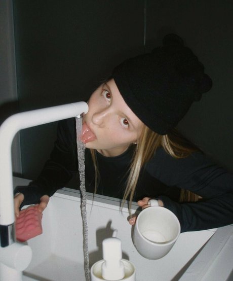 asian squirt onlyfans hot naked pic