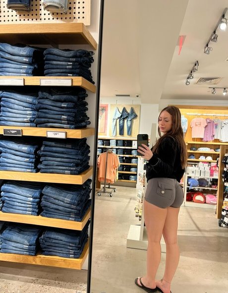 delaneyshort Quick photo