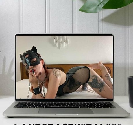 ladyaprill model nude pic