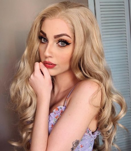 Mona Schon adult star galleries