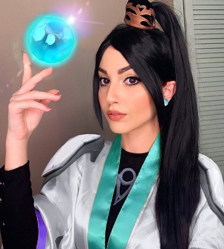 Mona Schon model sex picture