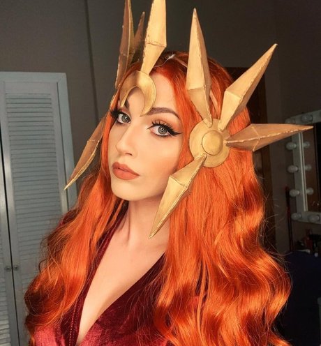 Mona Schon hot actress archive