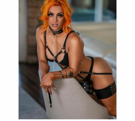 mother onlyfans pornographic pictures