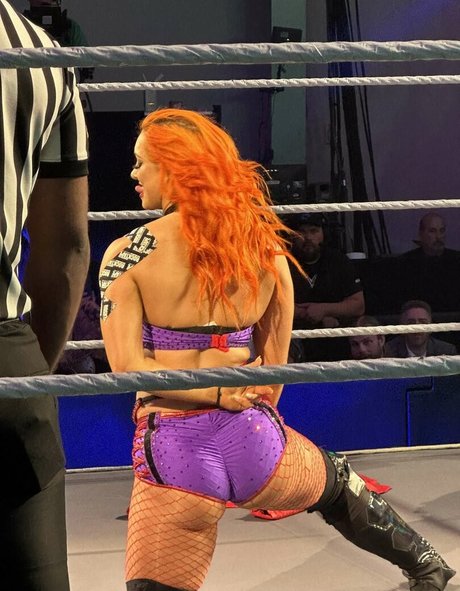 GiGi Dolan star high quality photo