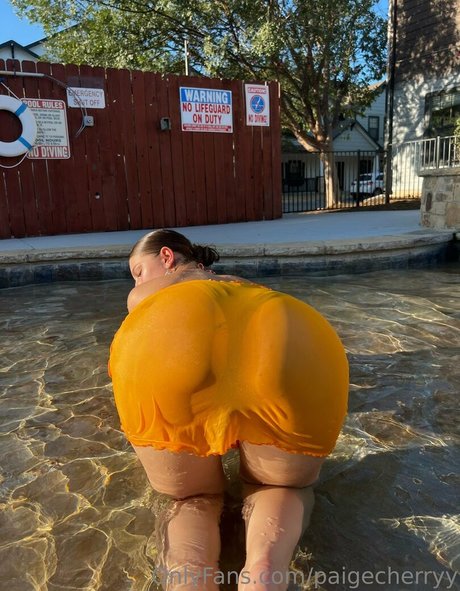 Paigecherryy pornstar nude archive