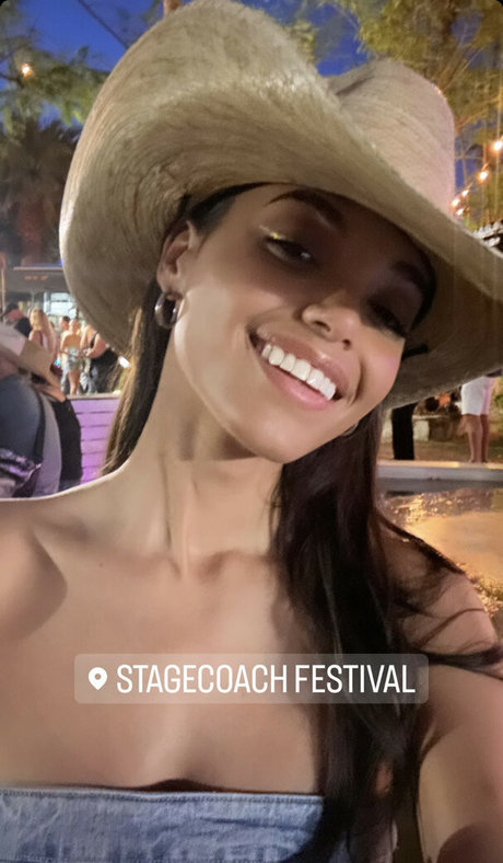 Ella Balinska model naked pic