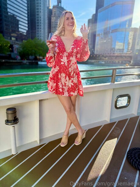 Graciemaexx erotic star image