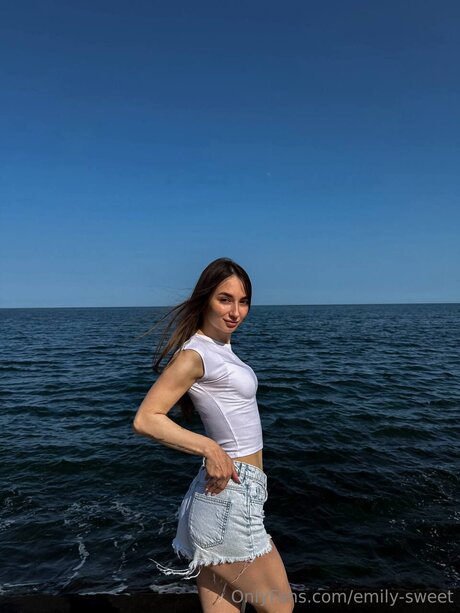 Emily Sweet best model pics