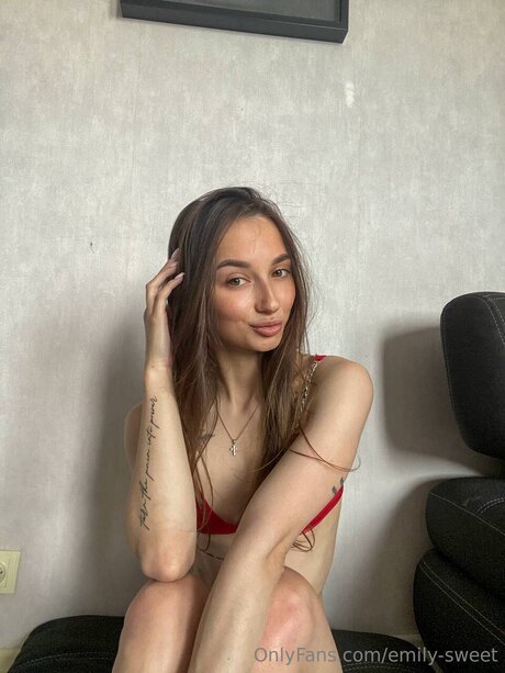 Emily Sweet hot pornstar photos