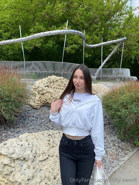 Emily Sweet sex model archive