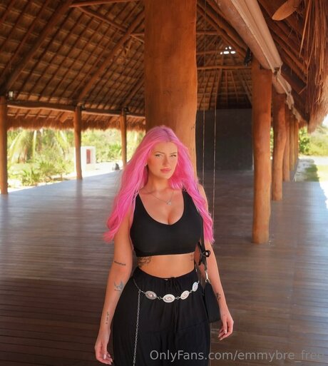 Emmybre Free pornstar naked image