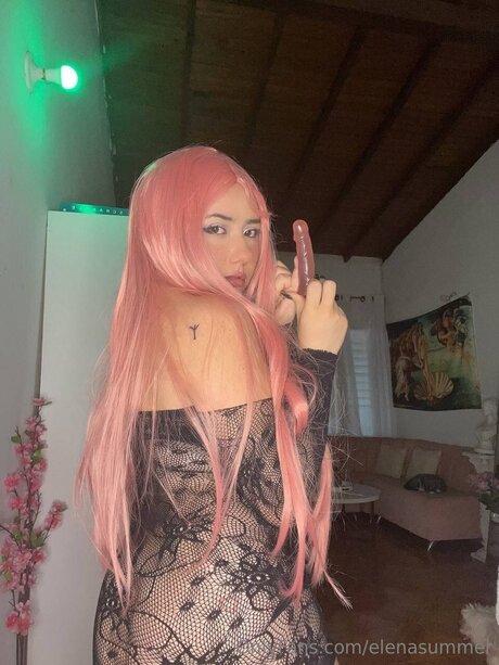 Elenasummer free pornstar pic