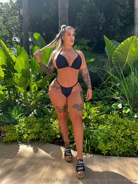 Crueldomme pornographic star picture